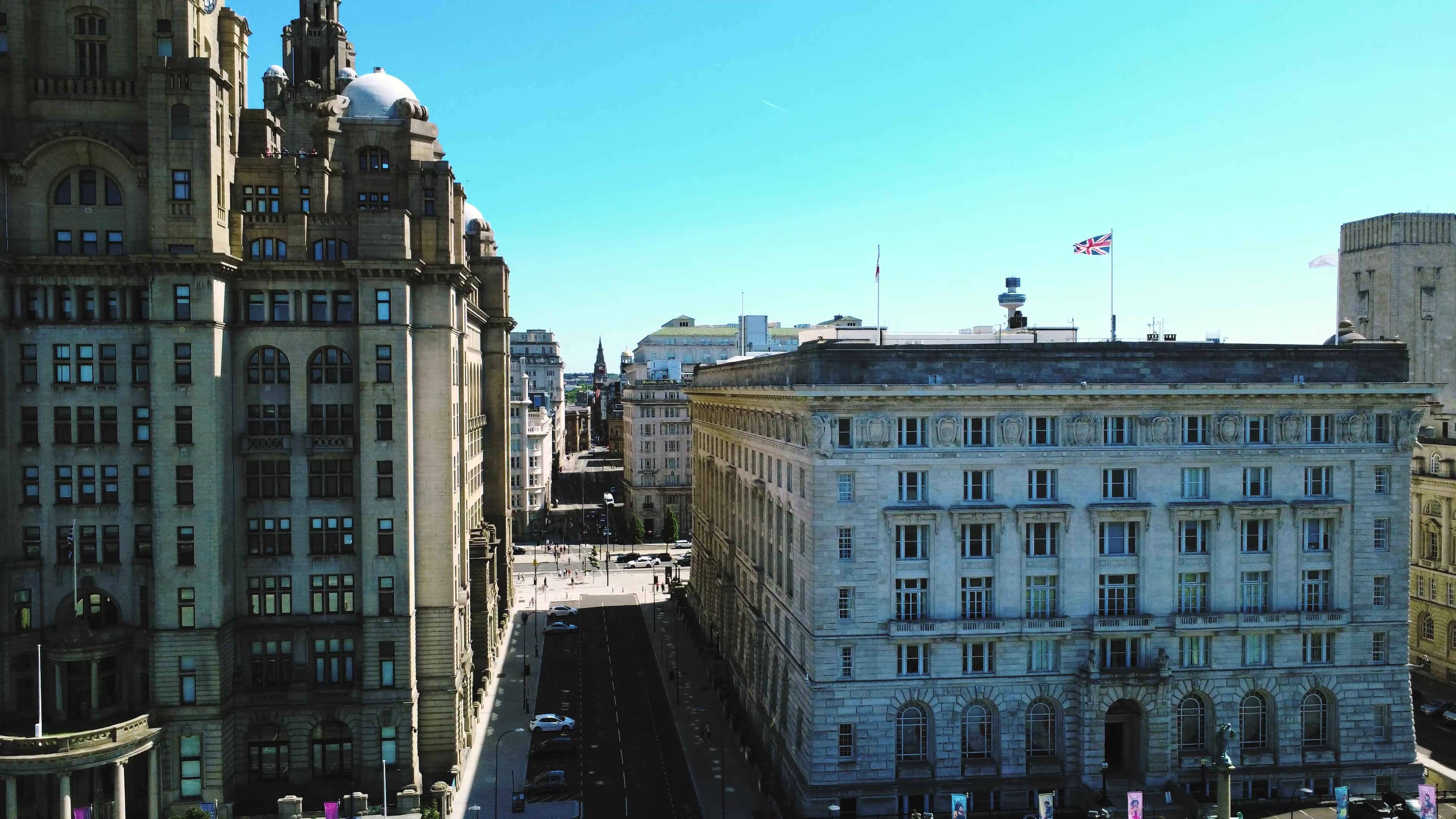 wedding near Sefton Park — Liverpool Town Hall facade